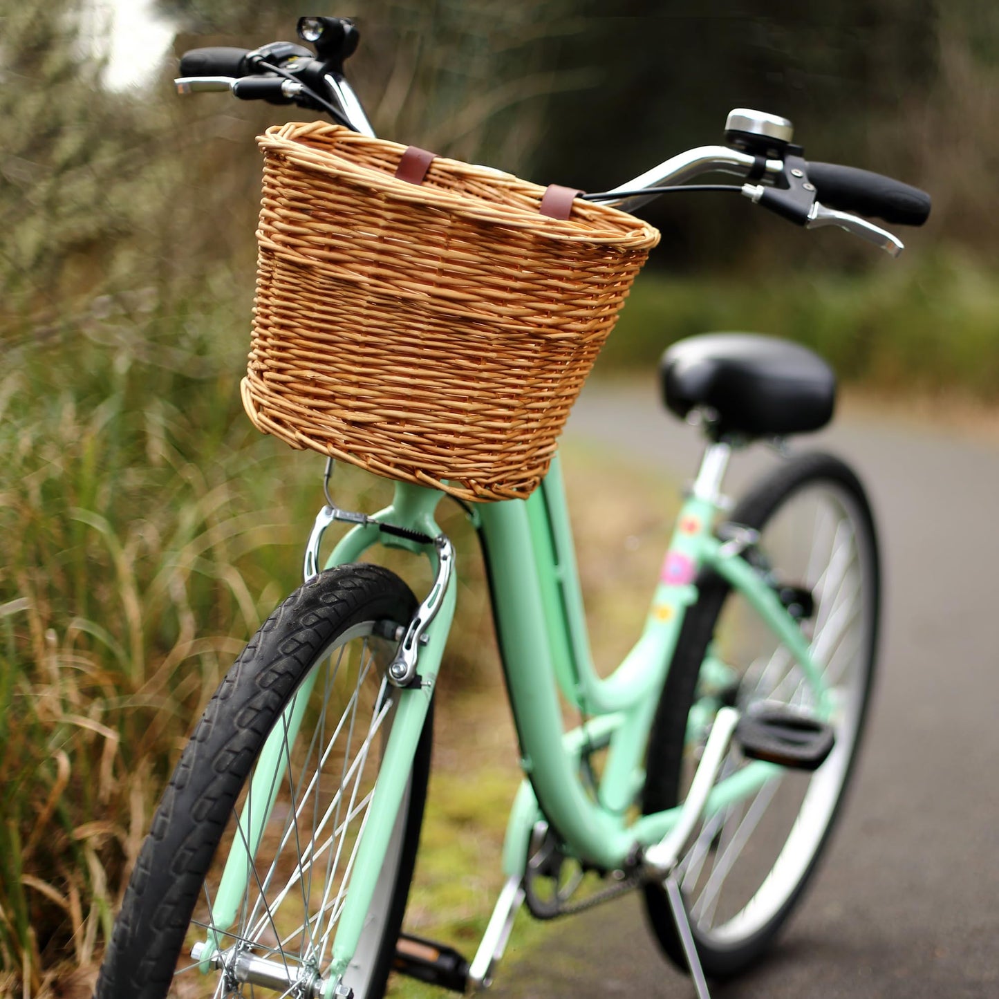 ProSource Wicker Bike Basket Front Cargo for Women and Men, Fits Most Bicycles, Beach Cruisers, Stationary Equipment, and Ebikes, Light Brown ProSource