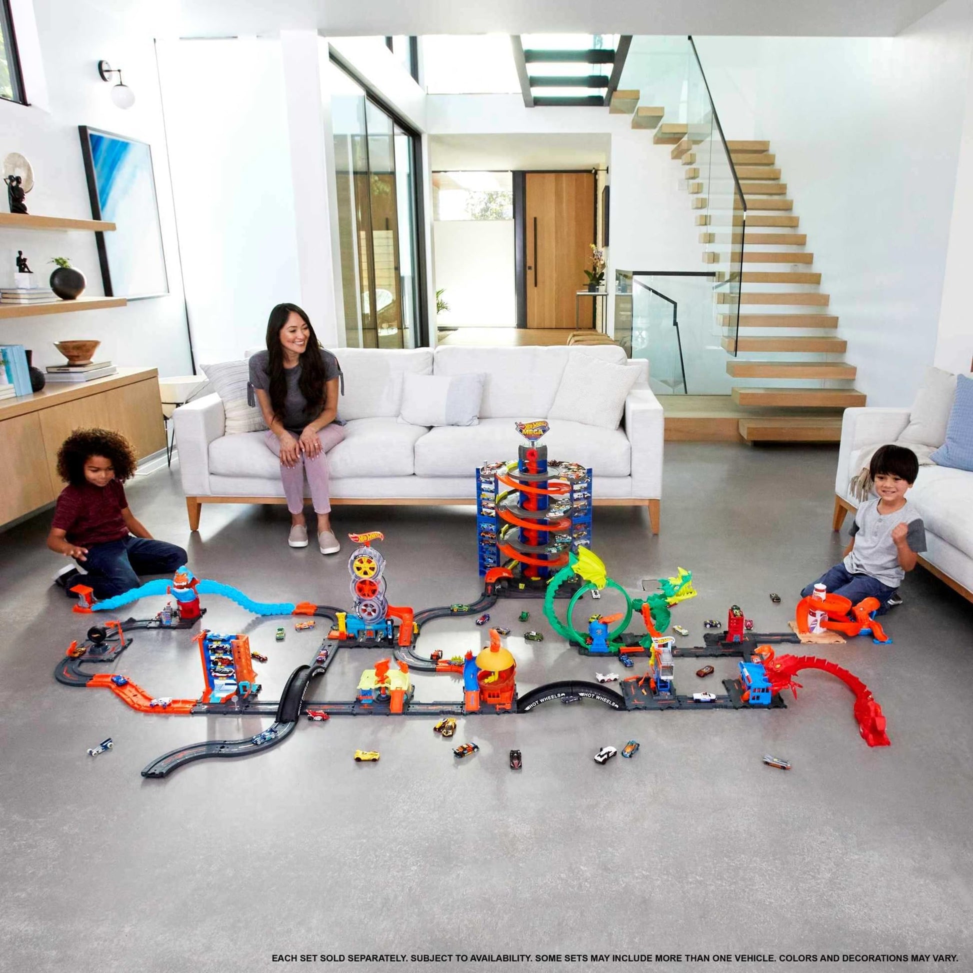 Hot Wheels Track Builder Unlimited Fuel Can Stunt Box Playset & Car Hot Wheels
