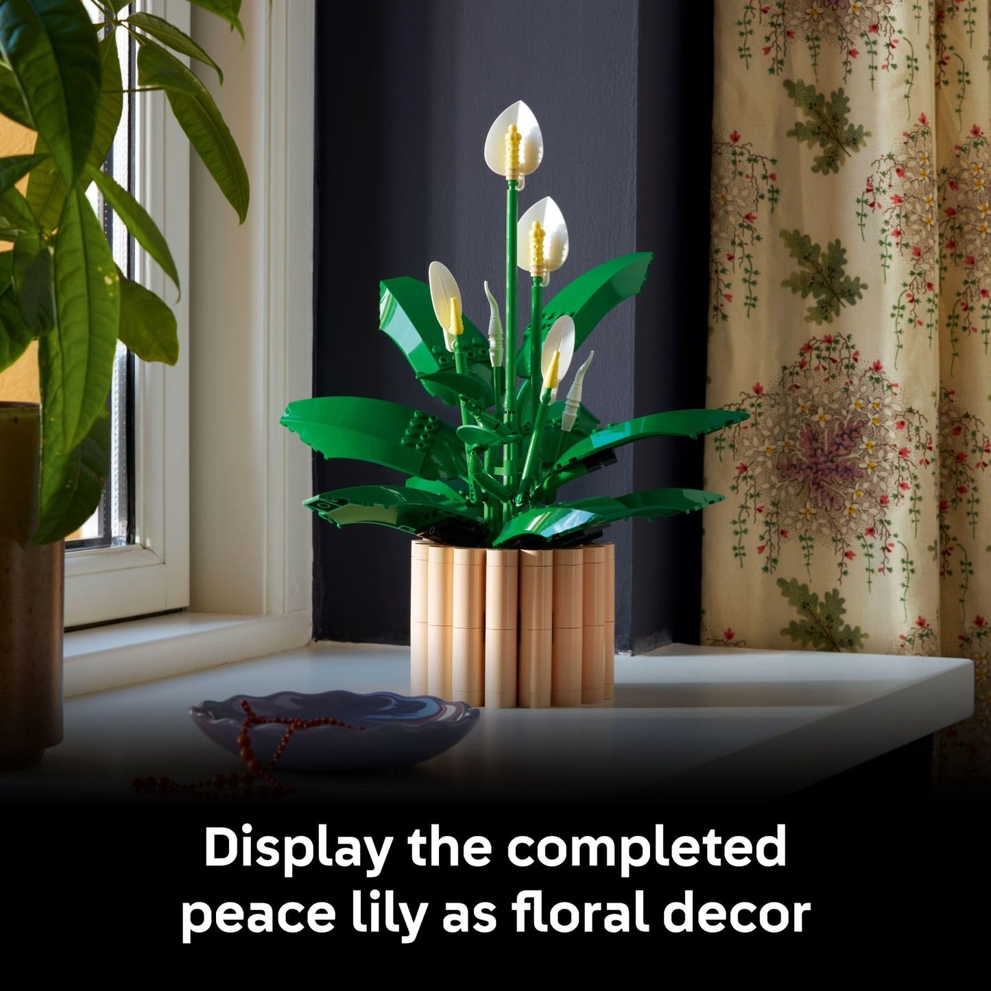 LEGO Botanicals Peace Lily Flower Building Set for Adults - DIY Bedroom, Book Shelf & Office Decor for Women & Men, Ages 18+ - Artificial Flowers Crafting Kit - Gift Idea for Birthdays - 11504 🍁 All In One Marketplace Canada