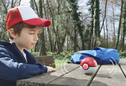 Pokemon Trainer Guess - Kanto Edition (English Version) - A Game by Asmodee Asmodee