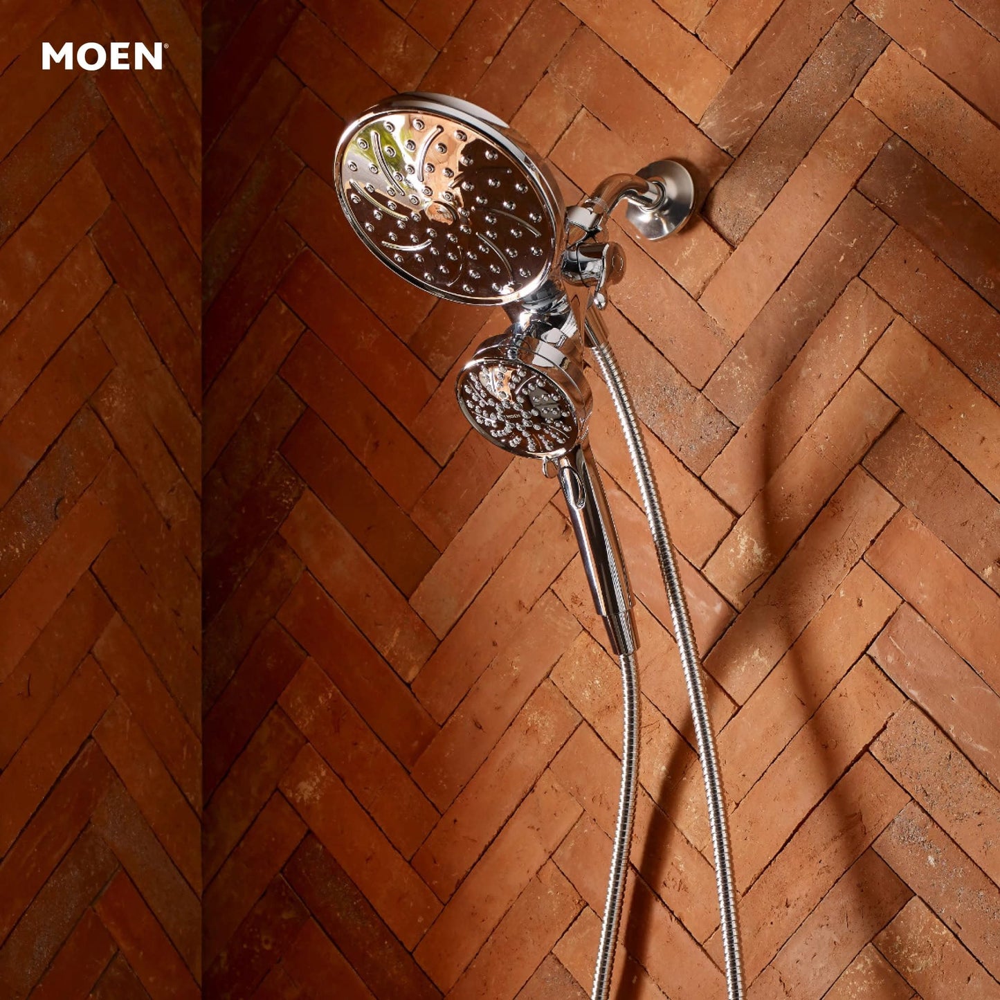 Moen 26009 Engage Magnetix 2.5 GPM Handheld/Rain Shower Head 2-in-1 Combo Featuring Magnetic Docking System, Pack of 1, Chrome Moen