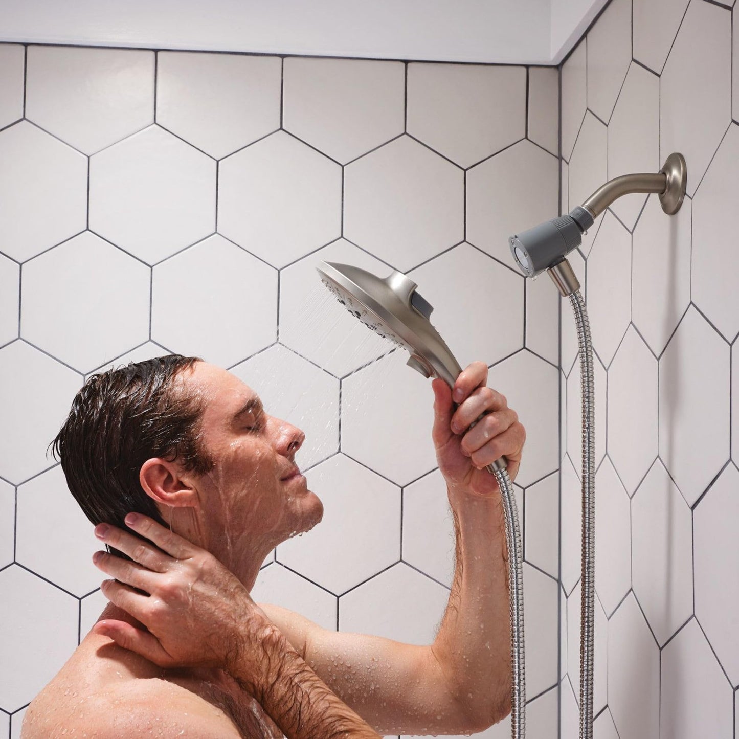 Moen 26112SRN Engage Magnetix Six-Function 5.5-Inch Handheld Showerhead with Magnetic Docking System, Spot Resist Brushed Nickel 🍁 All In One Marketplace Canada