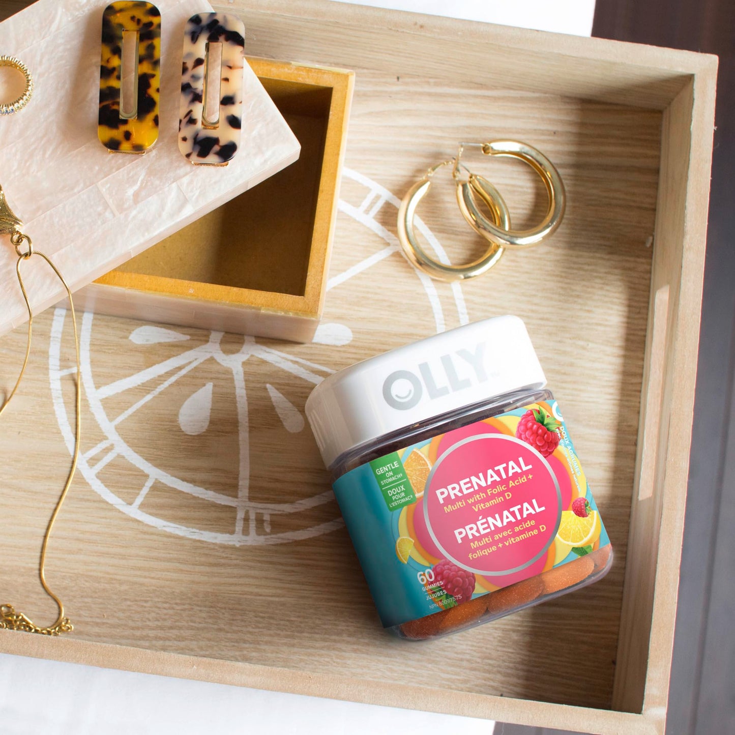 OLLY Prenatal Gummy Supplement Sweet Citrus Multivitamin to help support Mommy & Baby, with no artificial flavours and colours, 30 day supply (60 gummies)