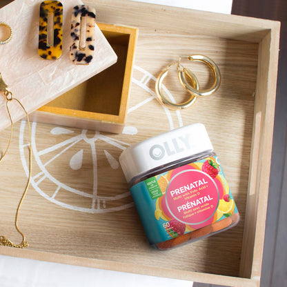 OLLY Prenatal Gummy Supplement Sweet Citrus Multivitamin to help support Mommy & Baby, with no artificial flavours and colours, 30 day supply (60 gummies)