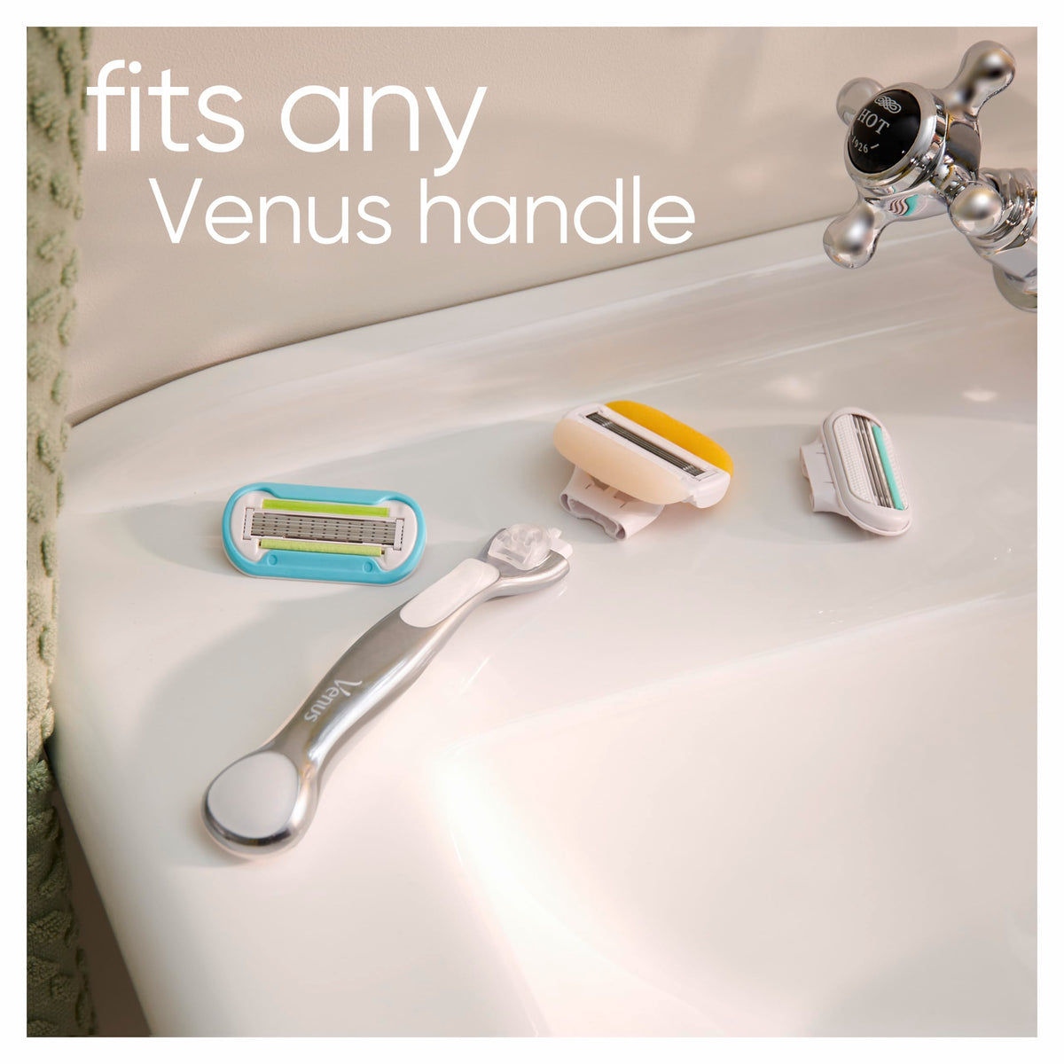 Gillette Venus ComfortGlide with Olay Coconut Womens Razor Handle + 3 Blade Refills