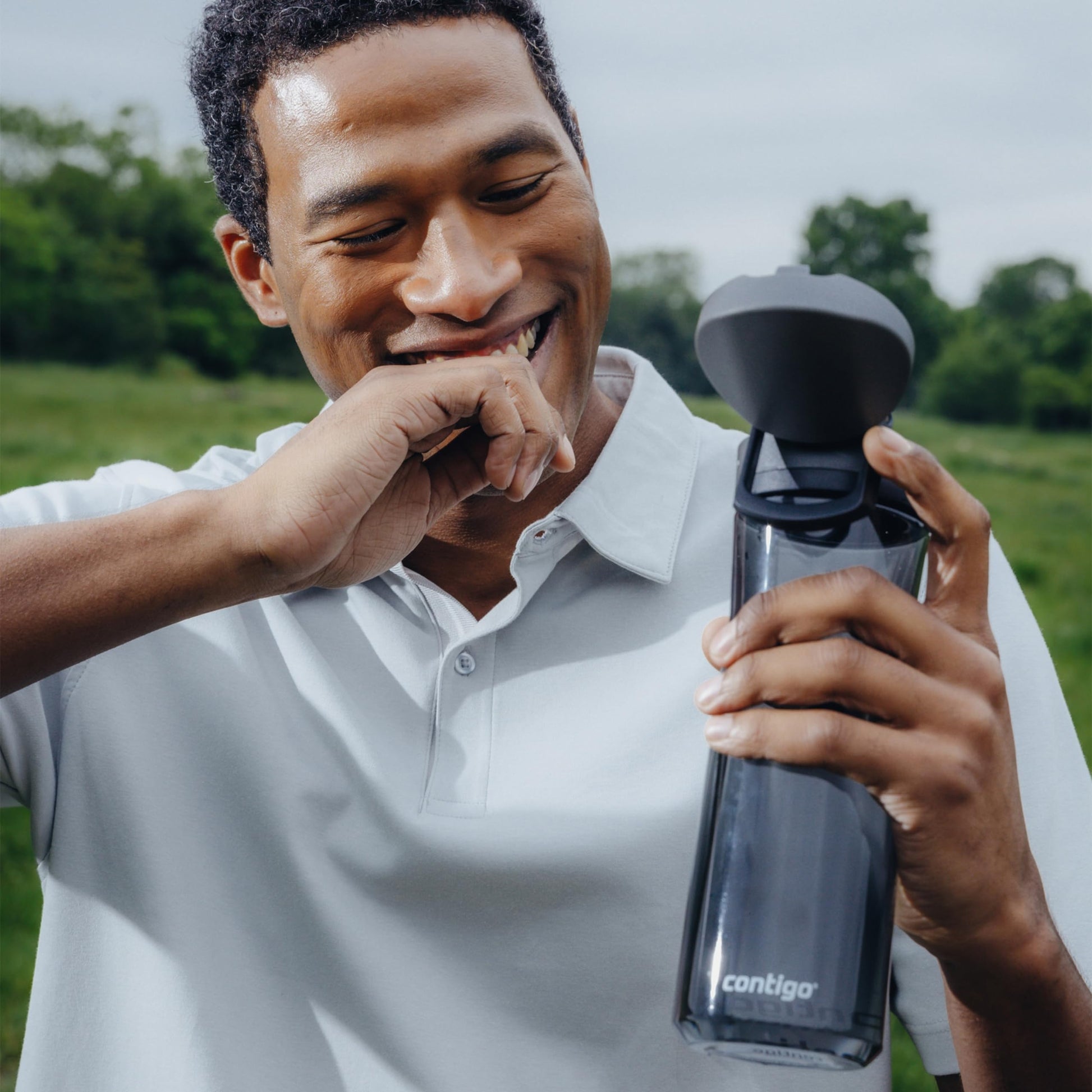 Contigo Jackson 2.0 Tritan Water Bottle with Leak-Proof AUTOPOP Locking Lid, BPA-Free Plastic, Dishwasher Safe, Licorice, 24 oz (709 mL)