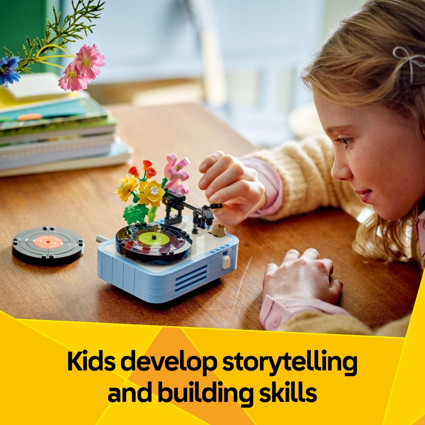 LEGO Creator 3 in 1 Record Player with Flowers - Building Toy with 3 Options, Record Player, Radio, or Microphone - Building Kit for Kids, Boys, and Girls, Ages 8+ - Gift Idea for Birthdays - 31172 🍁 All In One Marketplace Canada