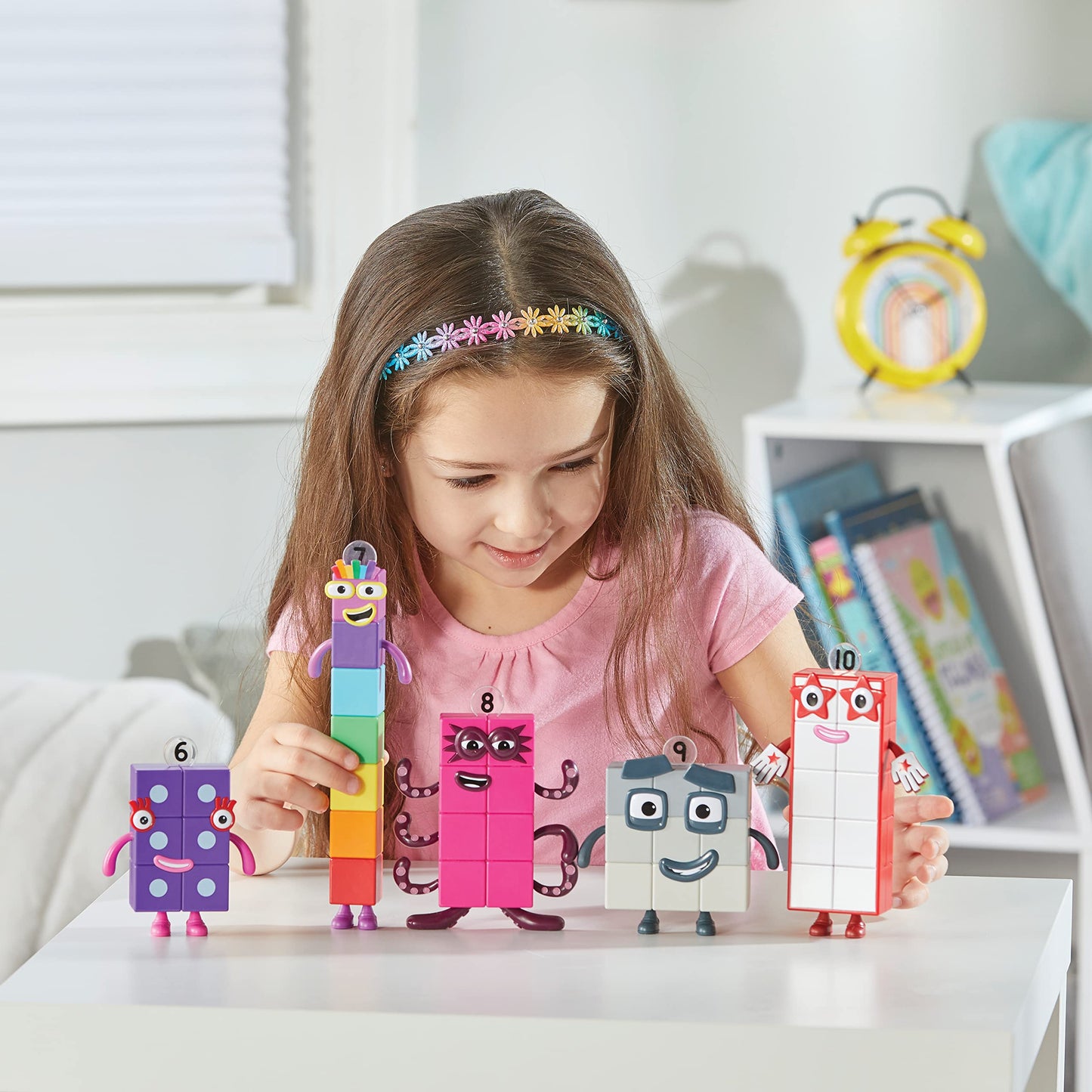 hand2mind Numberblocks Friends Six to Ten, Toy Figures Collectibles, Small Cartoon Figurines for Kids, Mini Action Figures, Character Figures, Play Figure Playsets, Imaginative Play Toys hand2mind