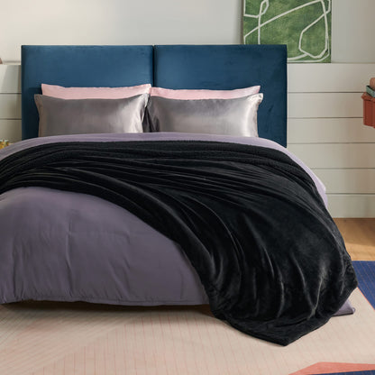 Bedsure Reversible Queen Sherpa Blanket for Bed, Black, 90x90 Inch 🍁 All In One Marketplace Canada