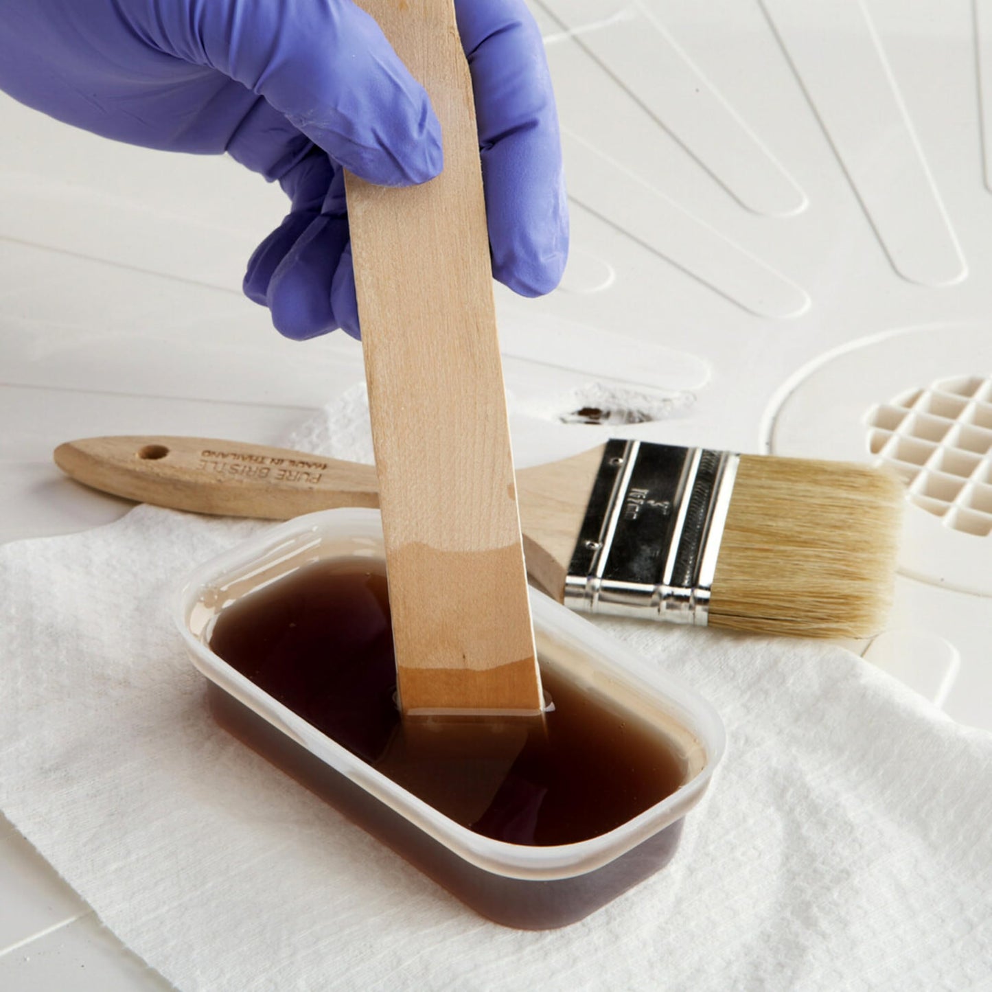 3M Bondo Fiberglass Resin Repair Kit, 0.45 Pint, Includes Fiberglass Resin, Liquid Hardener, Spreader, Fiberglass Cloth and Mixing Tray, Repair Holes & Scratches on Automobiles, Boats and More (420) 3M