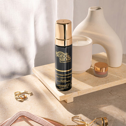 Mousse Autobronzante Liquide Dorée Bondi Sands | Sans Rinçage | Mousse Légère + Séchage Rapide Enrichie en Huile d'Argan, Procure un Bronzage Hydraté et Sans Traces | 150mL