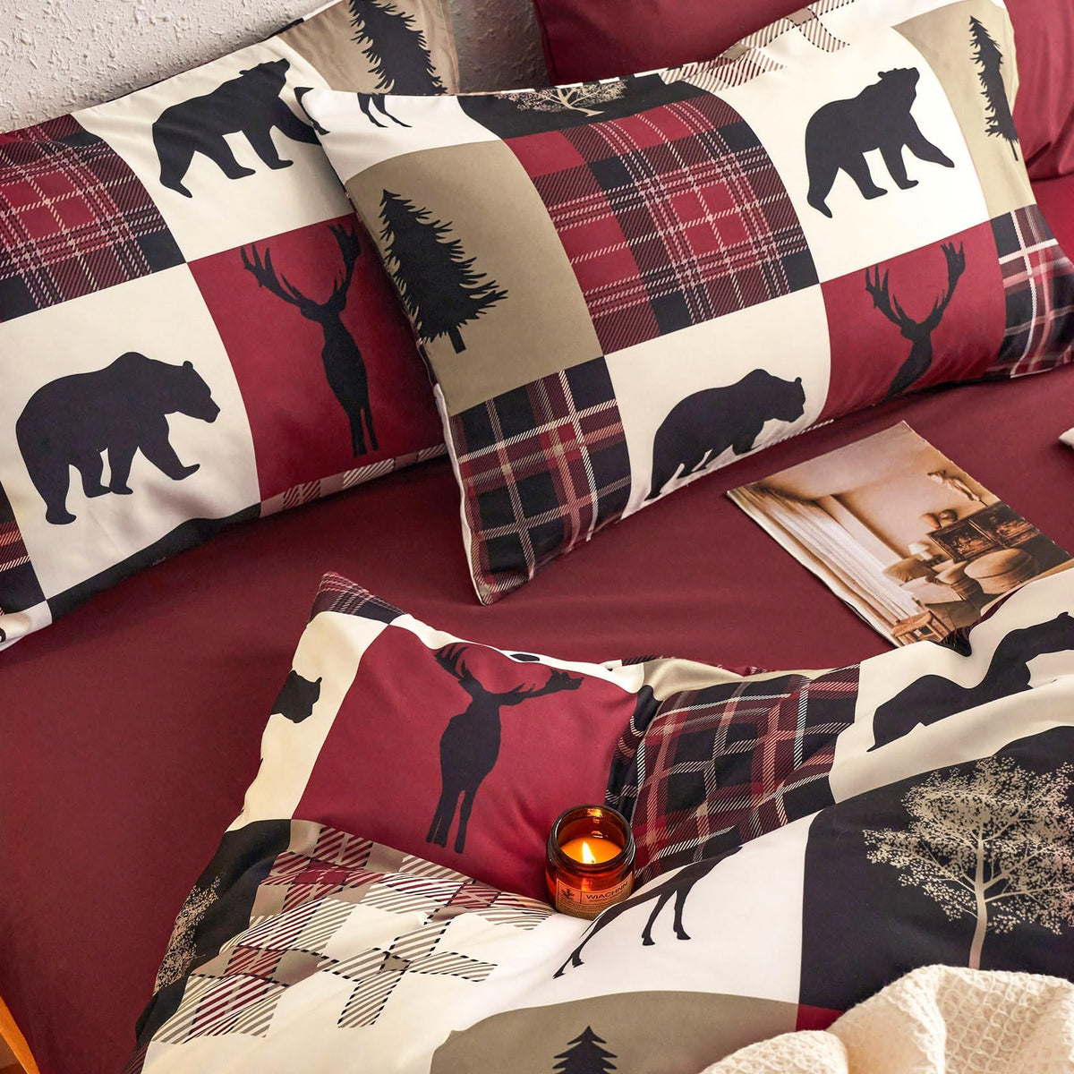 Wake In Cloud - Rustic Comforter Set, Cabin Christmas Farmhouse Western Lodge Woodland Wildlife Patchwork RV Outdoor Theme, Soft Lightweight Bedding, 3-Piece, Burgundy Black, Queen Size 🍁 All In One Marketplace Canada