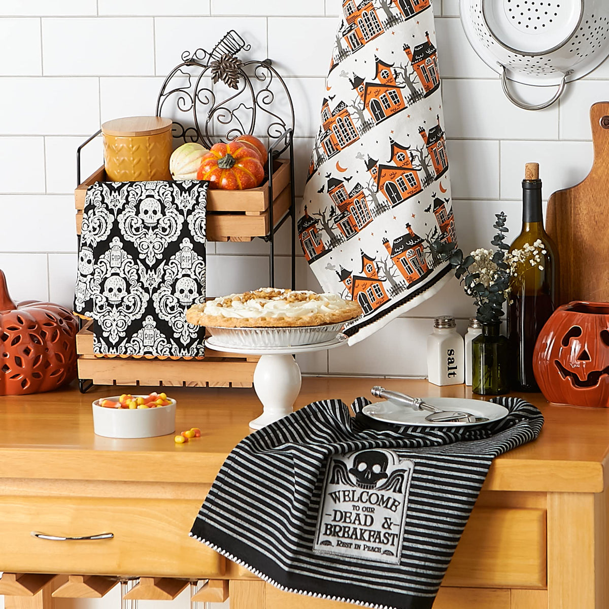 DII Happy Halloween Dishtowel Collection Embellished Cotton Kitchen Hand Towel Set, 18x28, Skull Damask/Haunted House, 3 Count