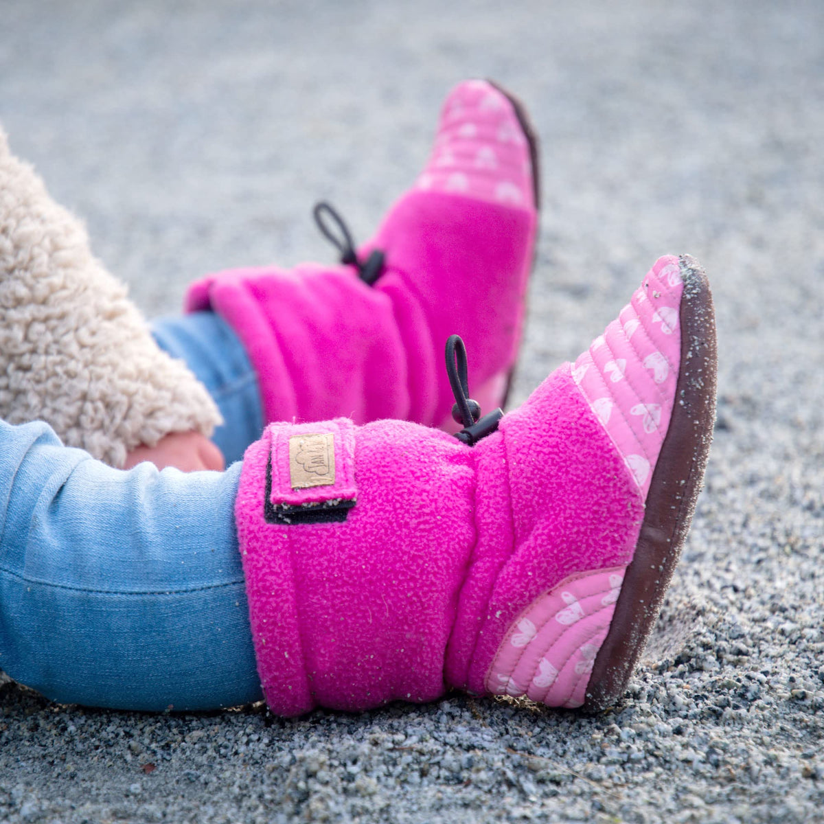 Jan & Jul Stay-Put Cozy Fleece Booties for Babies (Winter Flowers, S) 🍁 All In One Marketplace Canada
