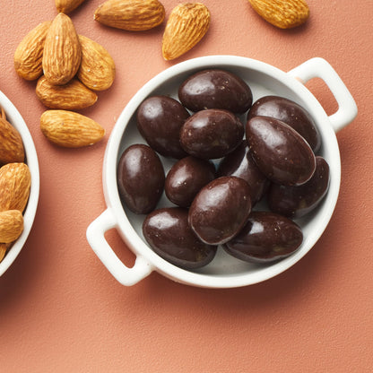 Yupik Dark Chocolate Almonds – 60% Cacao, 1 kg, Kosher Certified, Whole Nuts with Rich Chocolate Coating