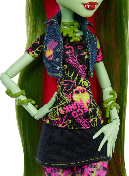 Monster High Boo-riginal Creeproduction Doll, Venus McFlytrap Collectible Reproduction with Doll Stand, Diary, and Pet Chewlian Monster High