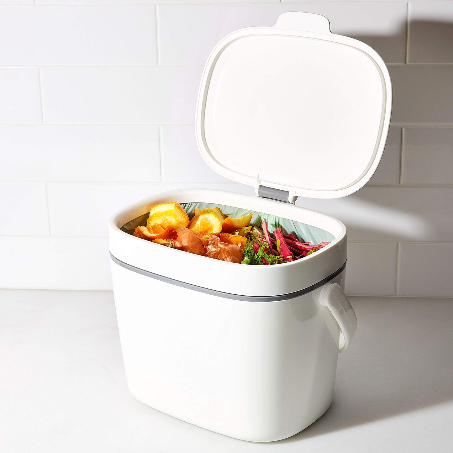 NEW OXO Good Grips Easy-Clean Compost Bin, White, 1.75 GAL/6.62 L OXO