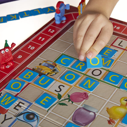 Hasbro Gaming Scrabble Junior Board Game | 2-4 Players | Family Educational Word Games for Kids | Back to School Gifts for Classroom | Ages 5+ Hasbro Gaming