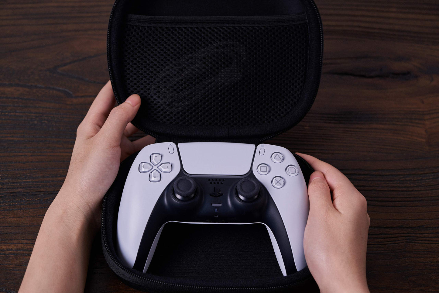 8Bitdo Classic Controller Travel Case for Pro 2 Controllers & Sn30 Pro+ Controller, Switch Pro Controller, PS5, PS4, Xbox One Controller and More 🍁 All In One Marketplace Canada