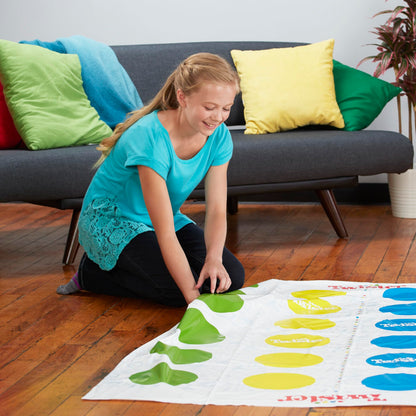 Hasbro B8165 Twister Ultimate Game