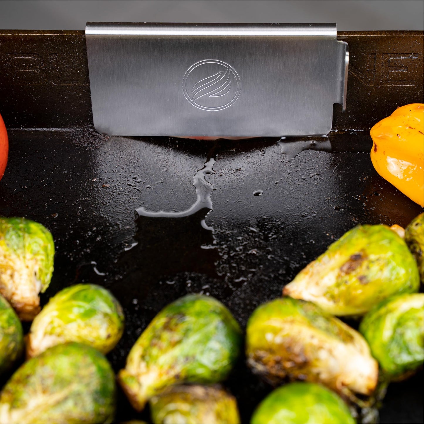 Blackstone 5188 Rear Grease Gate, 3 Magentic Hooks and Tool Holder Combo, Flat Top Griddle Accessories, Stainless Steel Barbeque Cooking Utensil Holder and Grease Guard 🍁 All In One Marketplace Canada Blackstone