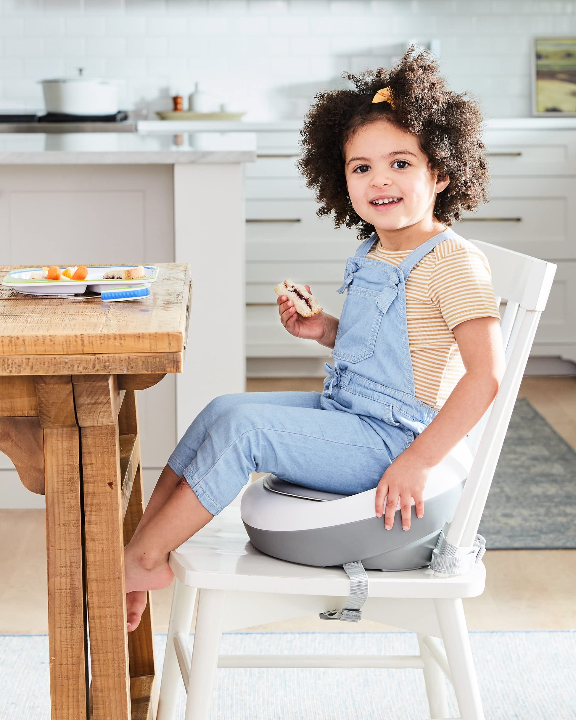 Skip Hop Booster Seat for Dining Table, Sleek Seat Booster, Grey/White Skip Hop