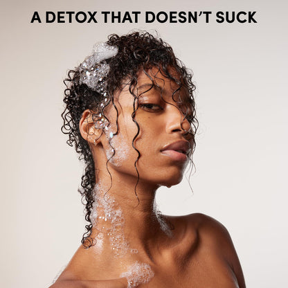 OUAI Detox Shampoo - Clarifying Shampoo for Build Up, Dirt, Oil, Product and Hard Water - Apple Cider Vinegar & Keratin for Clean, Refreshed Hair - Sulfate-Free Hair Care (10 oz) - Available at All In One Marketplace Canada