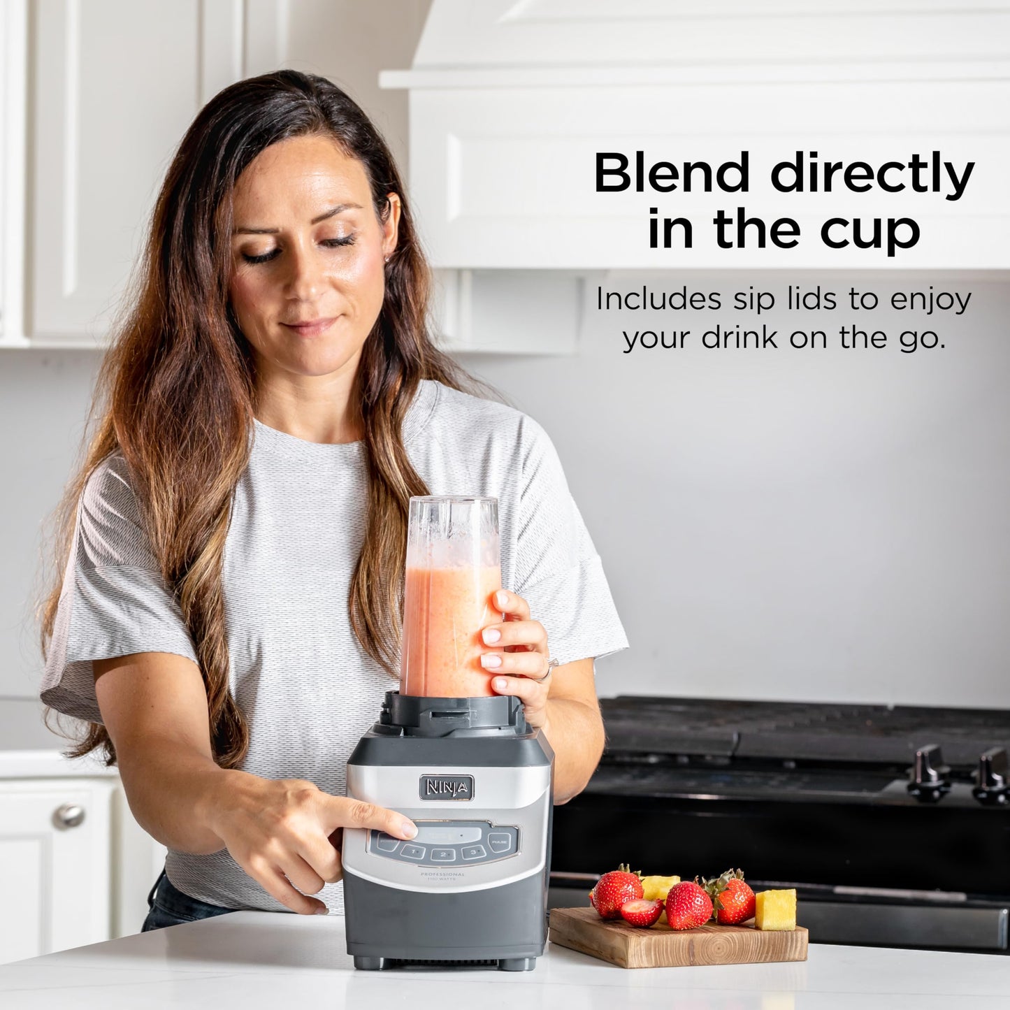 Ninja BL660C Professional Countertop Blender With 1100-Watt Base,72Oz Total Crushing Pitcher and(2)16 Oz Cups For Frozen Drinksand Smoothies,Silver/Gray,1100W,(Canadian Version)Silver/Grey,7.8 Pounds