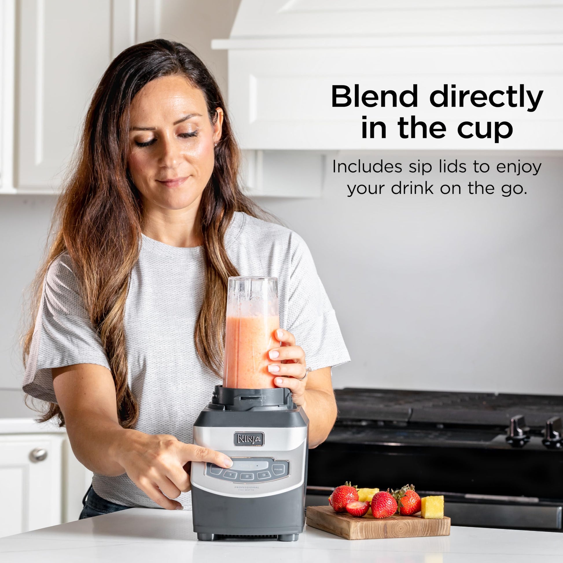 Ninja BL660C Professional Countertop Blender With 1100-Watt Base,72Oz Total Crushing Pitcher and(2)16 Oz Cups For Frozen Drinksand Smoothies,Silver/Gray,1100W,(Canadian Version)Silver/Grey,7.8 Pounds
