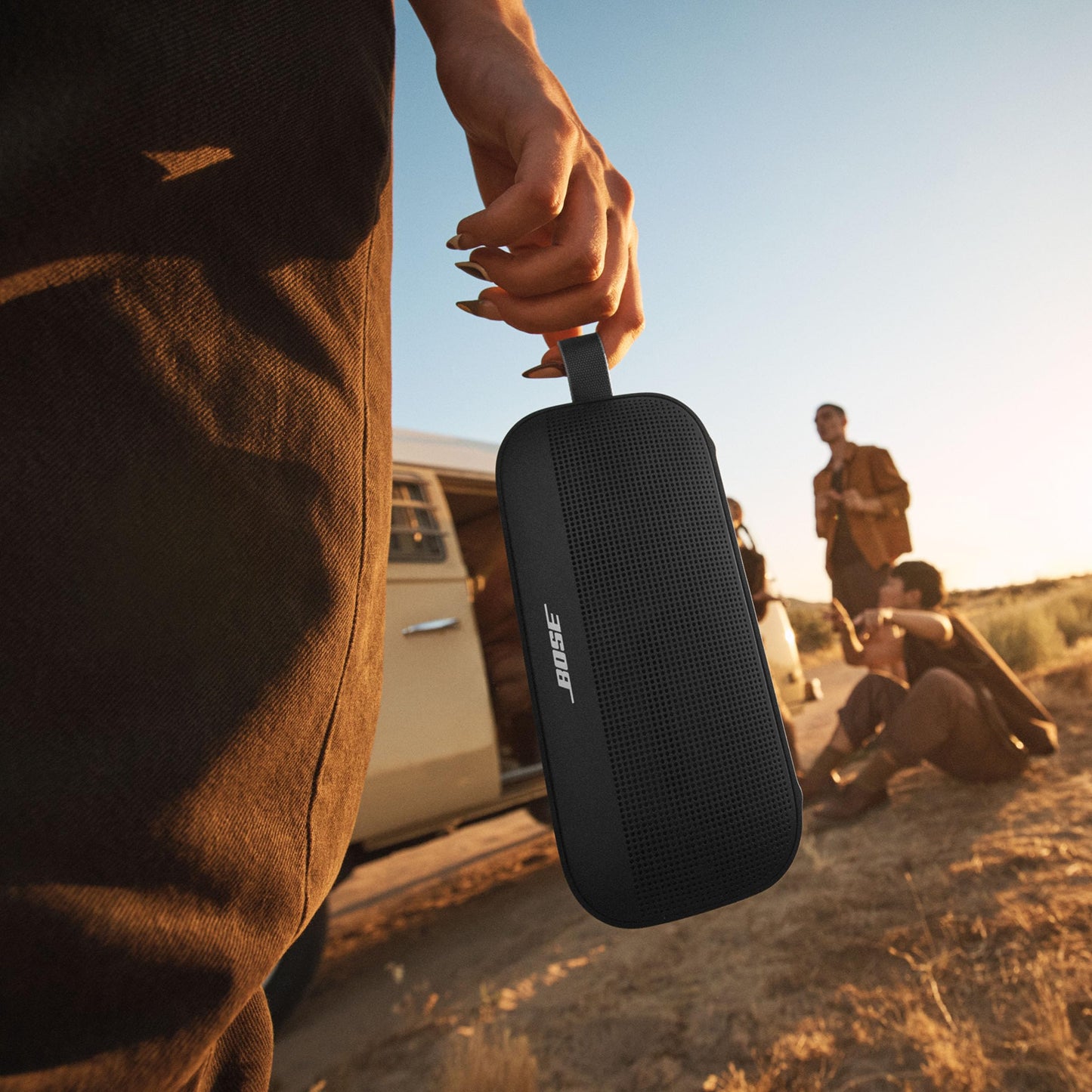 Bose SoundLink Flex Bluetooth Speaker (2nd Gen) - Portable Outdoor Speaker with Hi-Fi Audio, Waterproof and Dustproof, USB-C, Up to 12 Hours Battery Life, Black 🍁 All In One Marketplace Canada