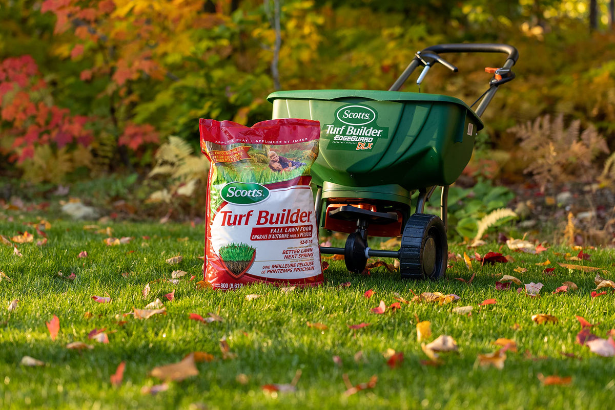Scotts Fall Turf Builder Lawn Food 32-0-10, 5.2kg (400 sq Meters / 4,306 sq feet Coverage) | Prepare Your Lawn for Winter | Fall Lawn Fertilizer 🍁 All In One Marketplace Canada