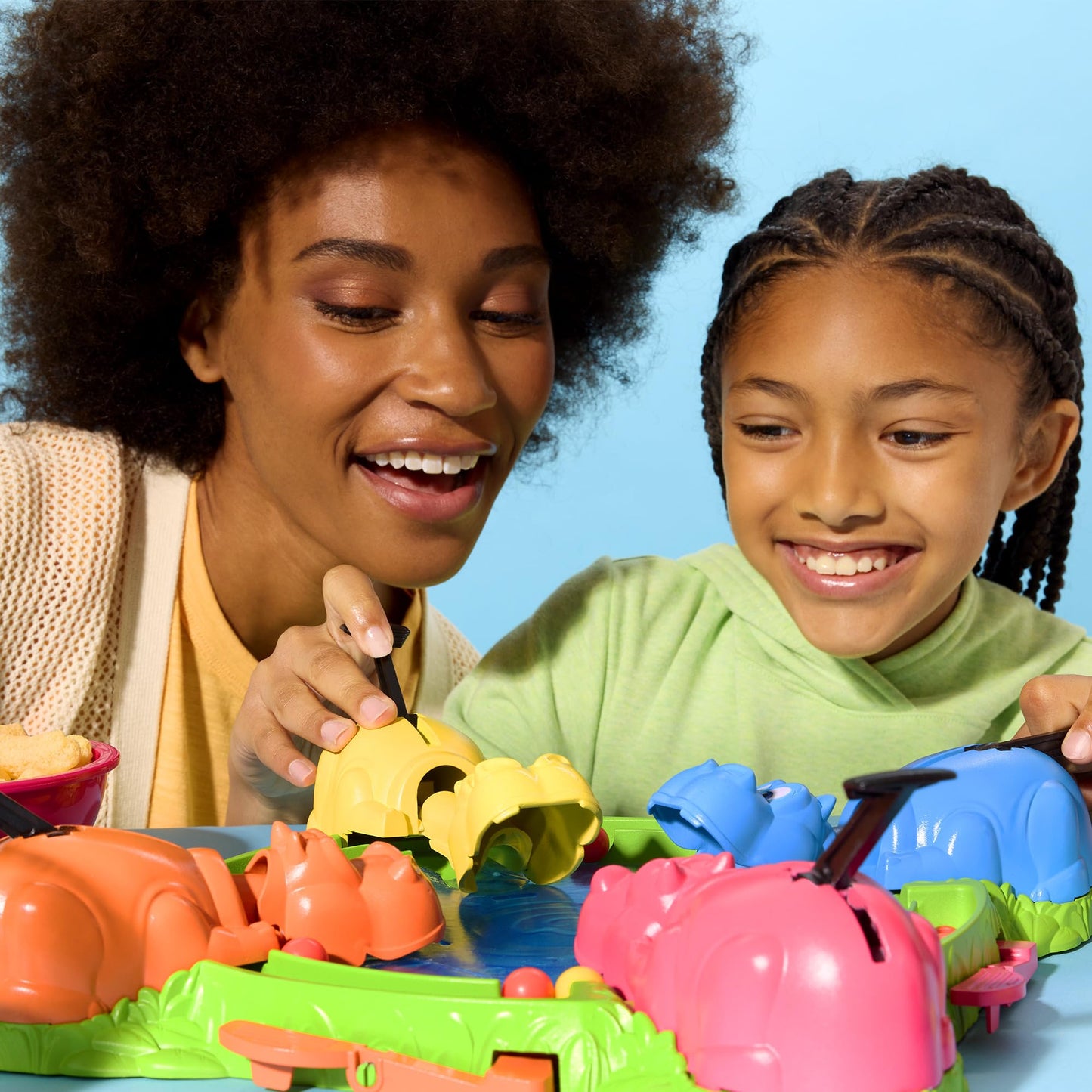 Hungry Hungry Hippos Game for Preschoolers | with Instant Marble Relaunch, Easy Set-Up & Storage| Ages 4 and Up | for 2 to 4 Players | Kids Games (English & French) Hasbro