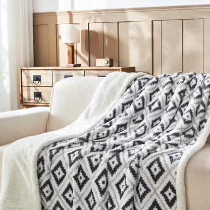 Lotus Karen Sherpa Throw Blankets for Couch Thick and Warm Blanket for Winter Soft Fuzzy Cozy Fluffy Blanket for Sofa Diamond Jacquard Grey 50"x60" 🍁 All In One Marketplace Canada