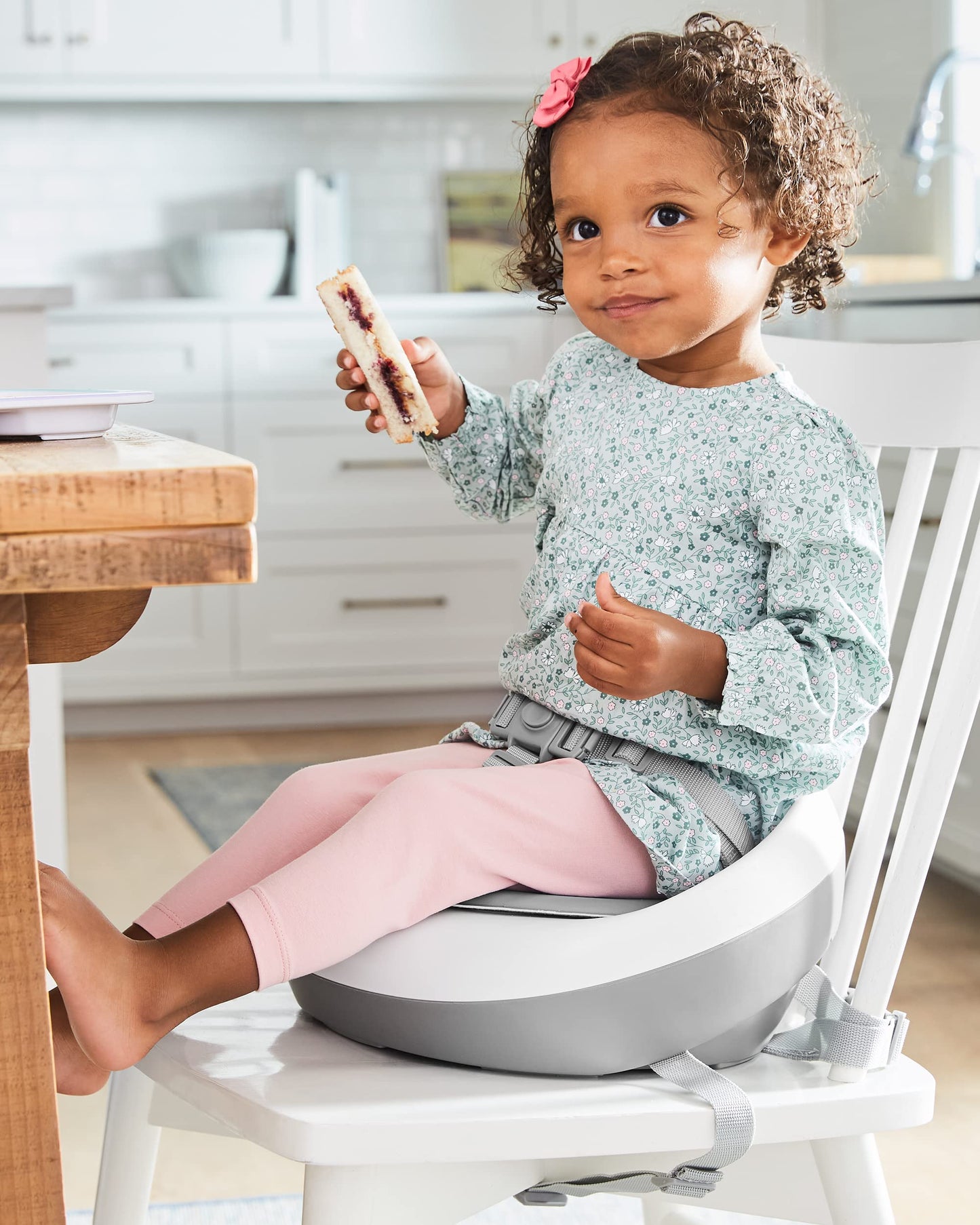 Skip Hop Booster Seat for Dining Table, Sleek Seat Booster, Grey/White Skip Hop