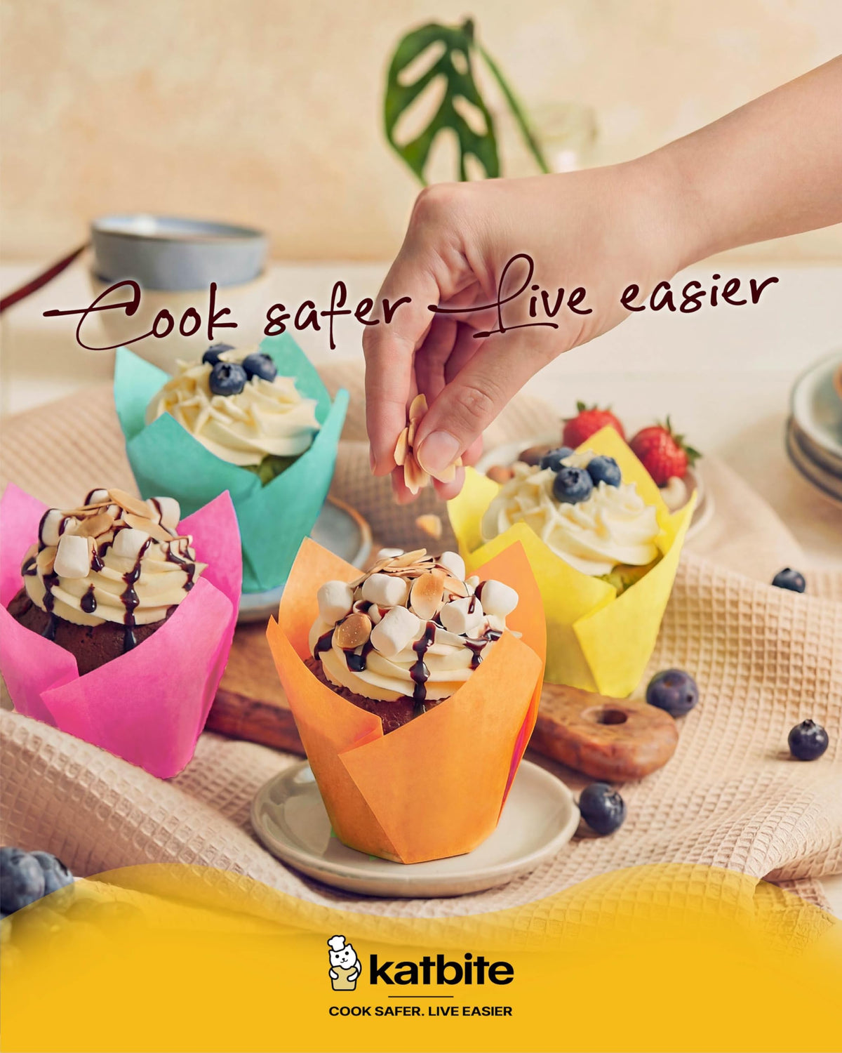 Katbite Tulip Cupcake Liners 200PCS, Muffin Baking Cupcake Liners Holders, Baking Cups, Cupcake Wrapper for Party, Wedding, Birthday, Christmas Cupcake Liners 🍁 All In One Marketplace Canada