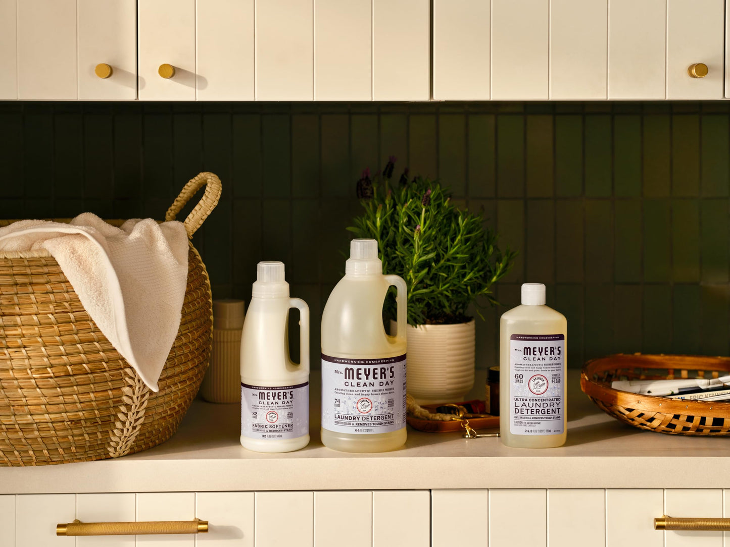 Mrs. Meyer's Clean Day Laundry Detergent, Lavender Scent, 1.8L (Packaging May Vary) - Available at All In One Marketplace Canada