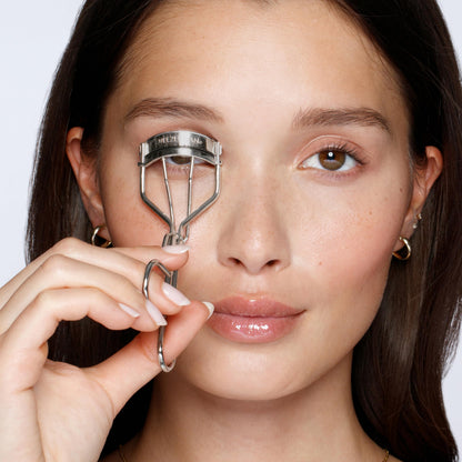 Tweezerman Classic Eyelash Curler, stainless steel, 1 Count (Pack of 1) Tweezerman