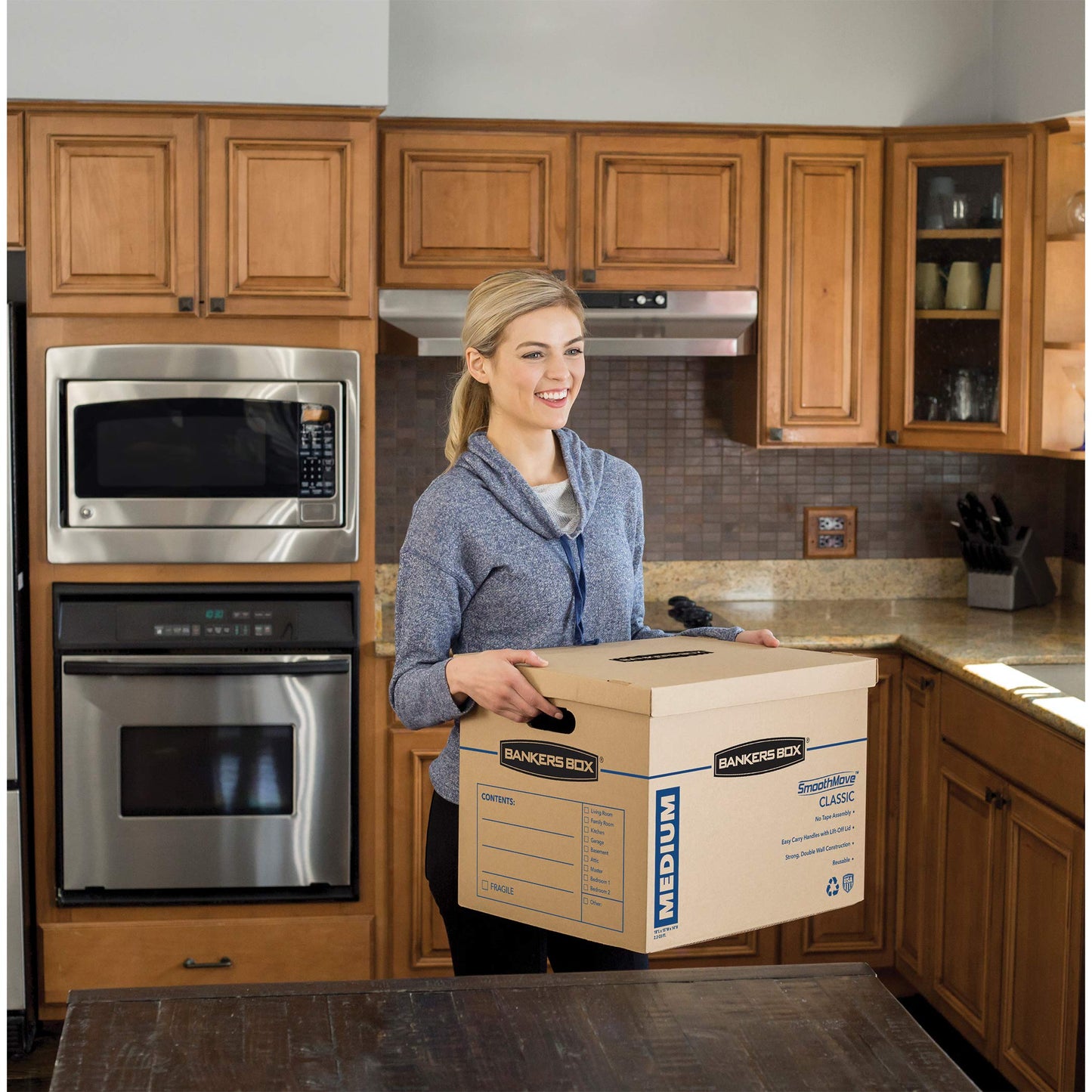 Bankers Box SmoothMove Classic Moving Boxes, No Tape Required, Medium, 20 Pack (8817202) 🍁 All In One Marketplace Canada