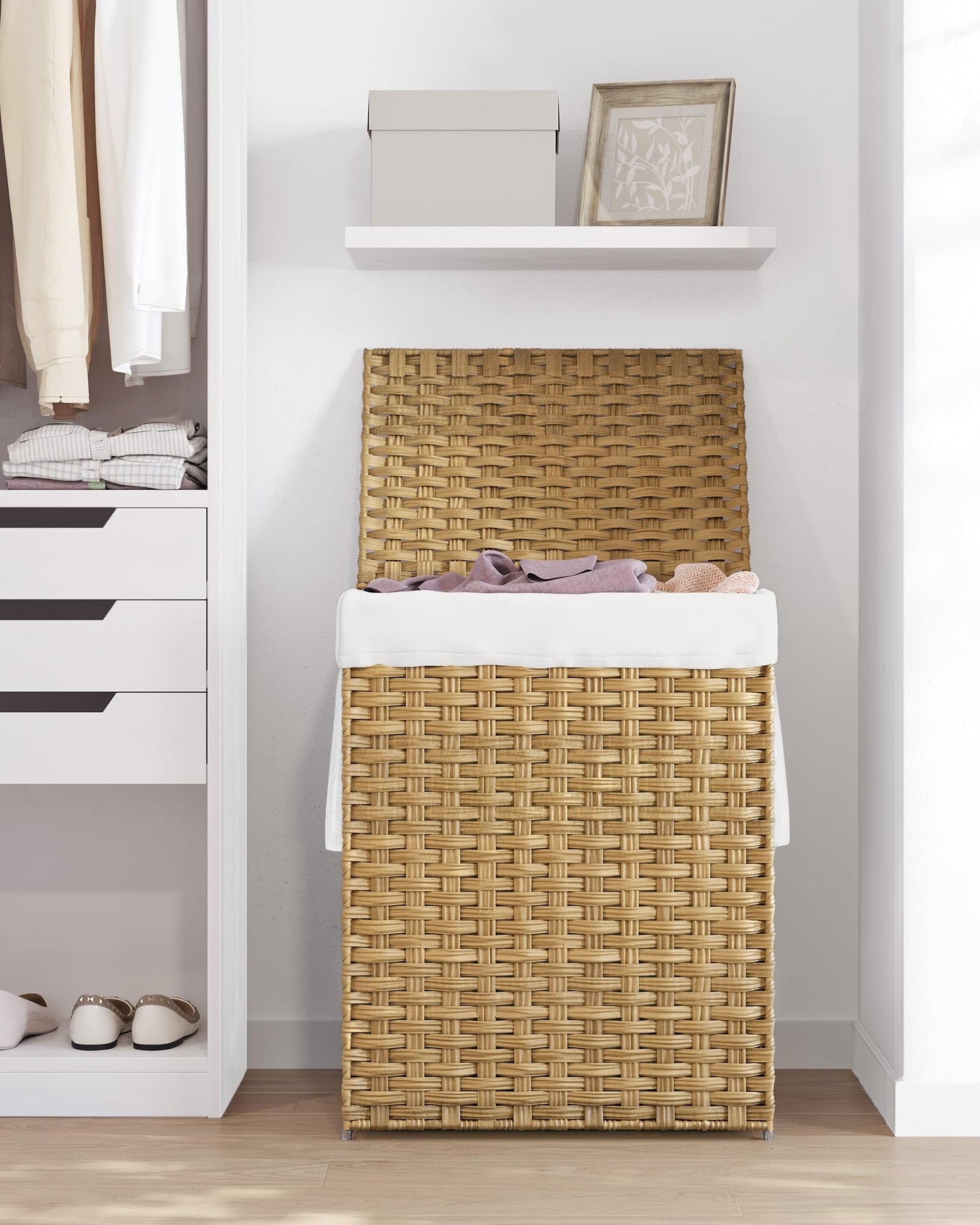 SONGMICS Laundry Hamper with Lid, 23.8 Gallon (90 L) Synthetic Rattan Clothes Laundry Basket with Lid and Handles, Foldable, Removable Liner, Natural ULCB051N01V1 SONGMICS