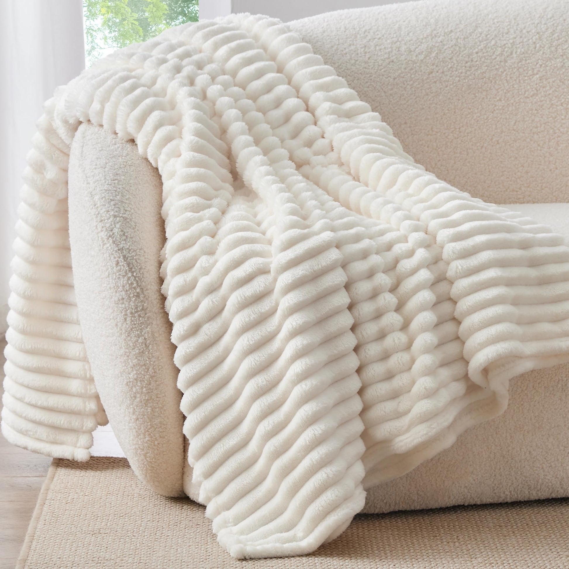 BEDELITE Fuzzy Throw Blankets Room Decor - Soft Cozy Fluffy Fleece Plush Warm Blanket, Cream White for Couch Sofa Bed, Bedroom Living Room Decor, Couverture, Gifts for Women Men Friends, 50"x60"