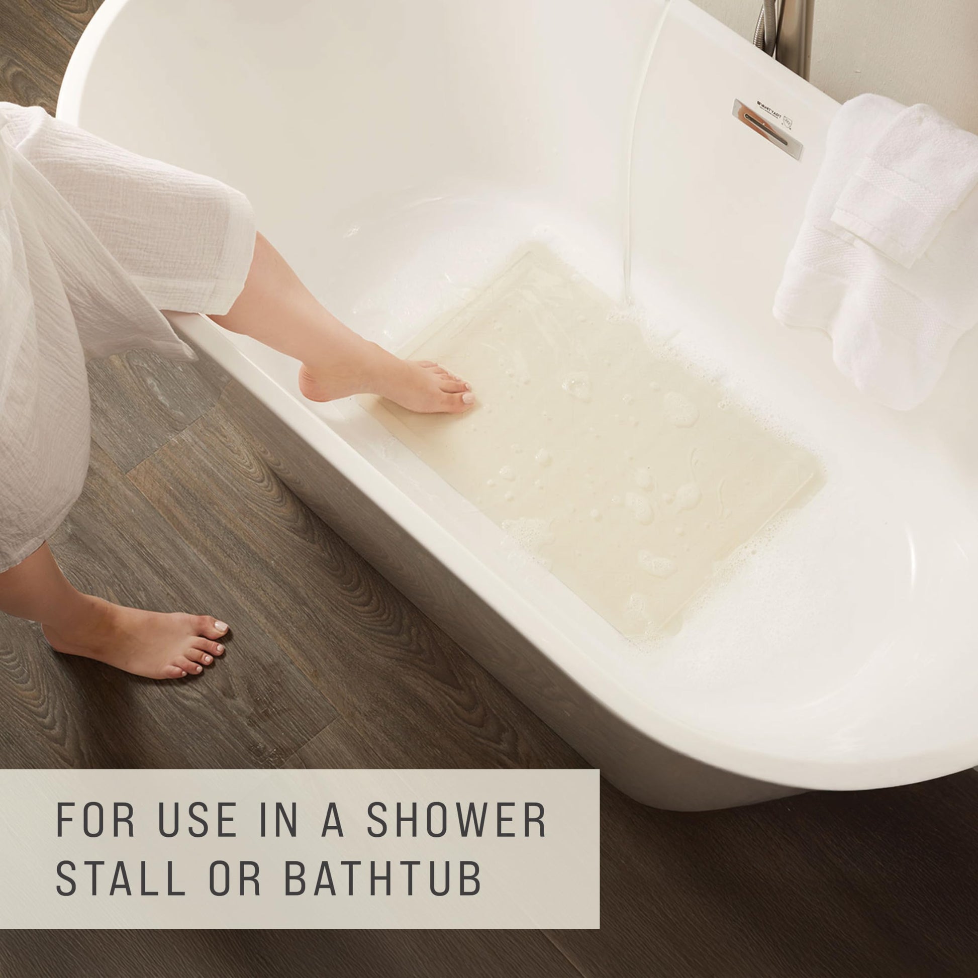 Rubbermaid Commercial Products Bath Tub and Shower Mat | Medium - 14 x 24 in. | White | Machine Washable | Safti-Grip Non-Slip Bathroom Mat with Suction Cups for Home/Hotel/Shower/Bathtub - Available at All In One Marketplace Canada