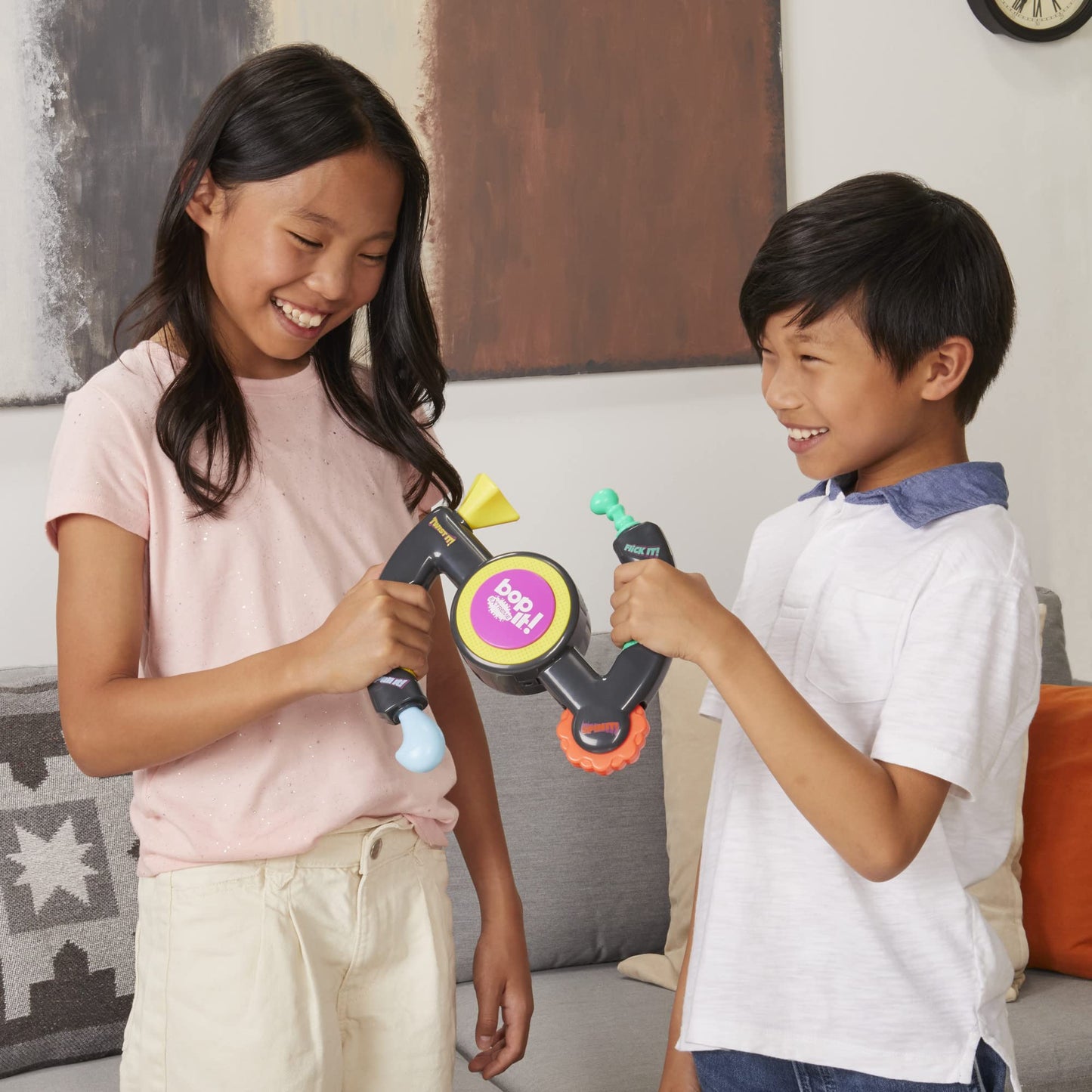 Bop It! Extreme Electronic Game for 1 or More Players, Fun Party Game for Kids Ages 8+, 4 Modes Including One-On-One Mode, Interactive Game (English) Hasbro Gaming