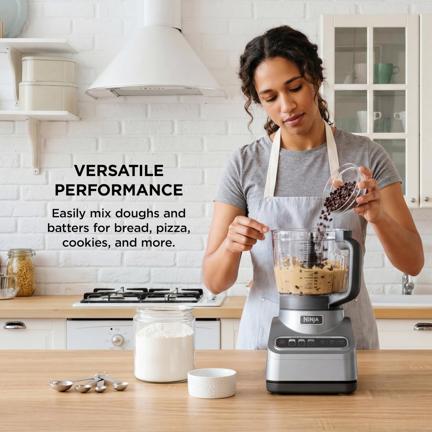 Ninja Professional Plus Food Processor 850-Watts With Auto-iQ Preset Programs Chop Puree Dough Slice Shred With a 9-Cup Capacity and a Silver Stainless Finish (BN600C) - Canadian Version