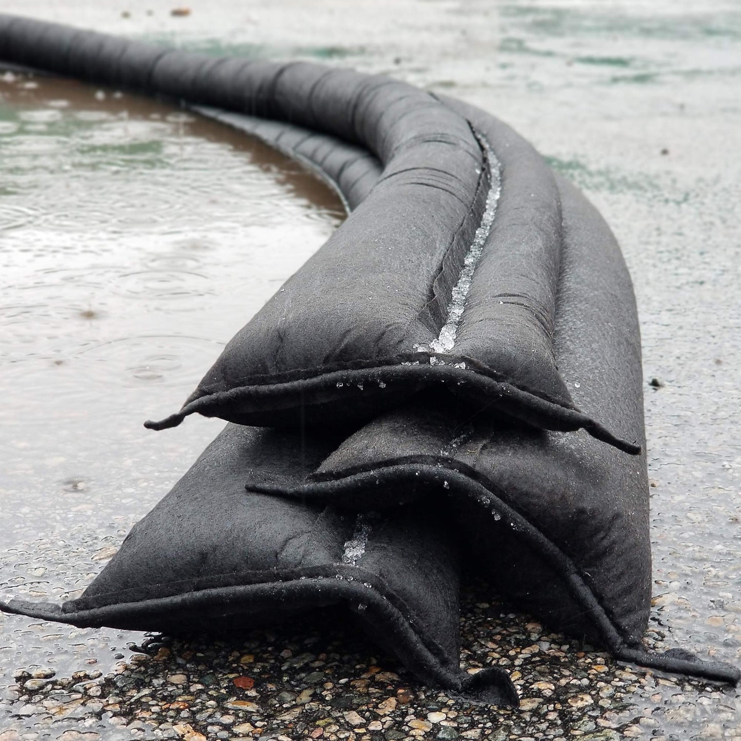 Quick Dam QD65-2 Water Activated Flood Barriers 🍁 All In One Marketplace Canada