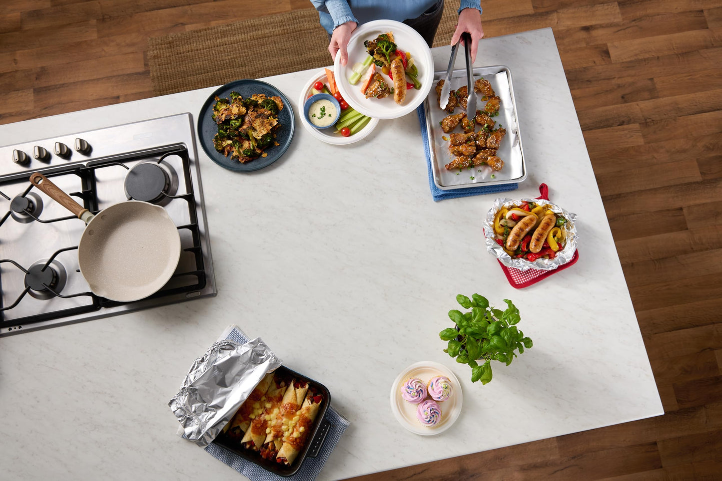 Hefty ECOSAVE Compostable Disposable Paper Plates Lunch 8.86", 100 Count 🍁 All In One Marketplace Canada