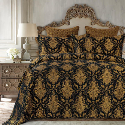 Parure de lit matelassée de luxe Loom and Mill, 3 pièces, couvre-lit damassé classique avec 2 taies d'oreiller, taille Queen, ensemble de dessus-de-lit en jacquard doux et léger pour Halloween, Noël et toute l'année (Noir, Queen)
