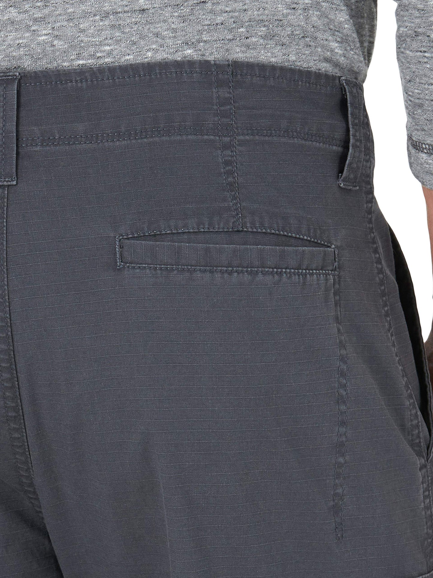 Short cargo extensible classique Wrangler Authentics pour homme, anthracite, 42