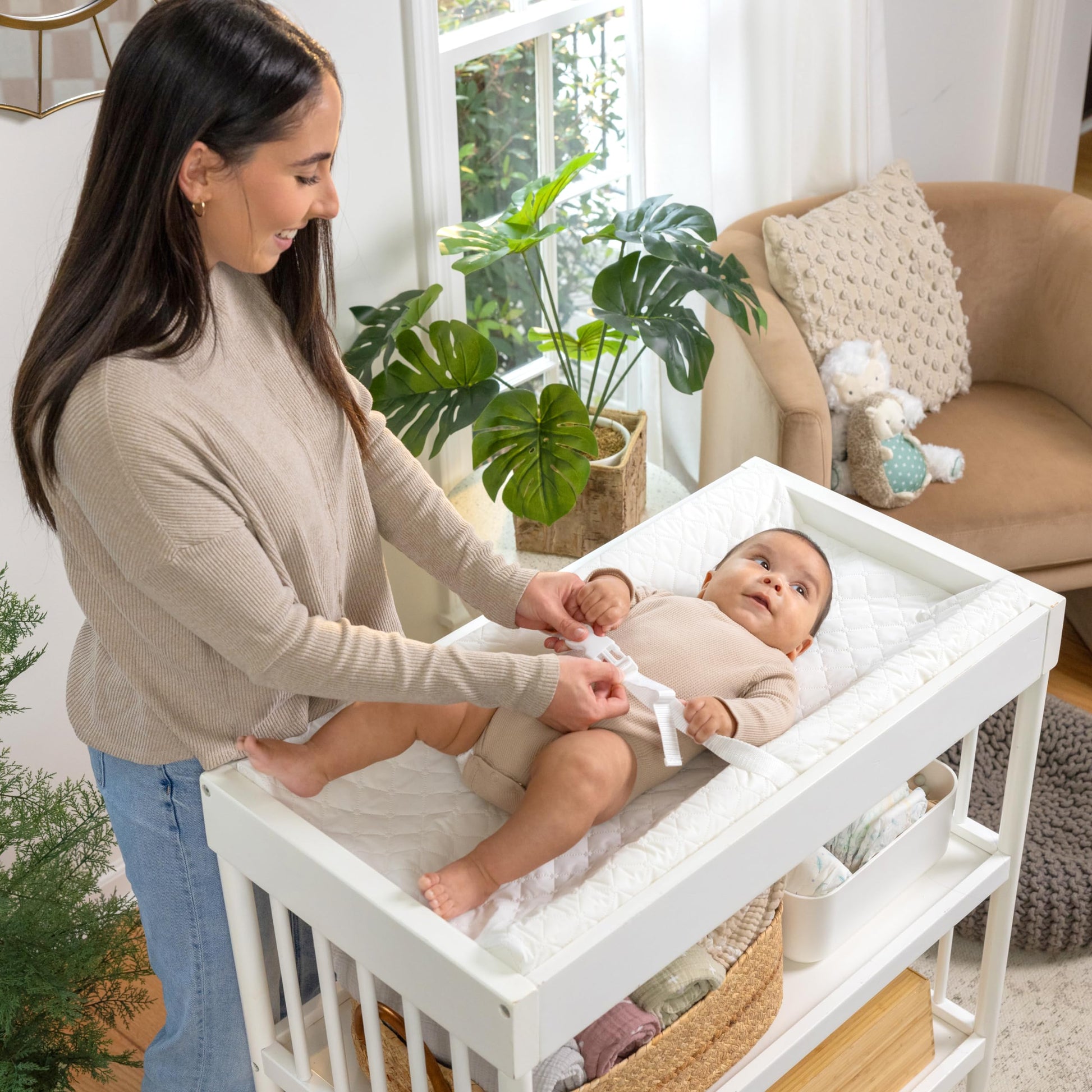 Summer by Ingenuity Contoured Changing Pad Includes Waterproof Changing Liner and Safety Fastening Strap with Quick-Release Buckle Ingenuity
