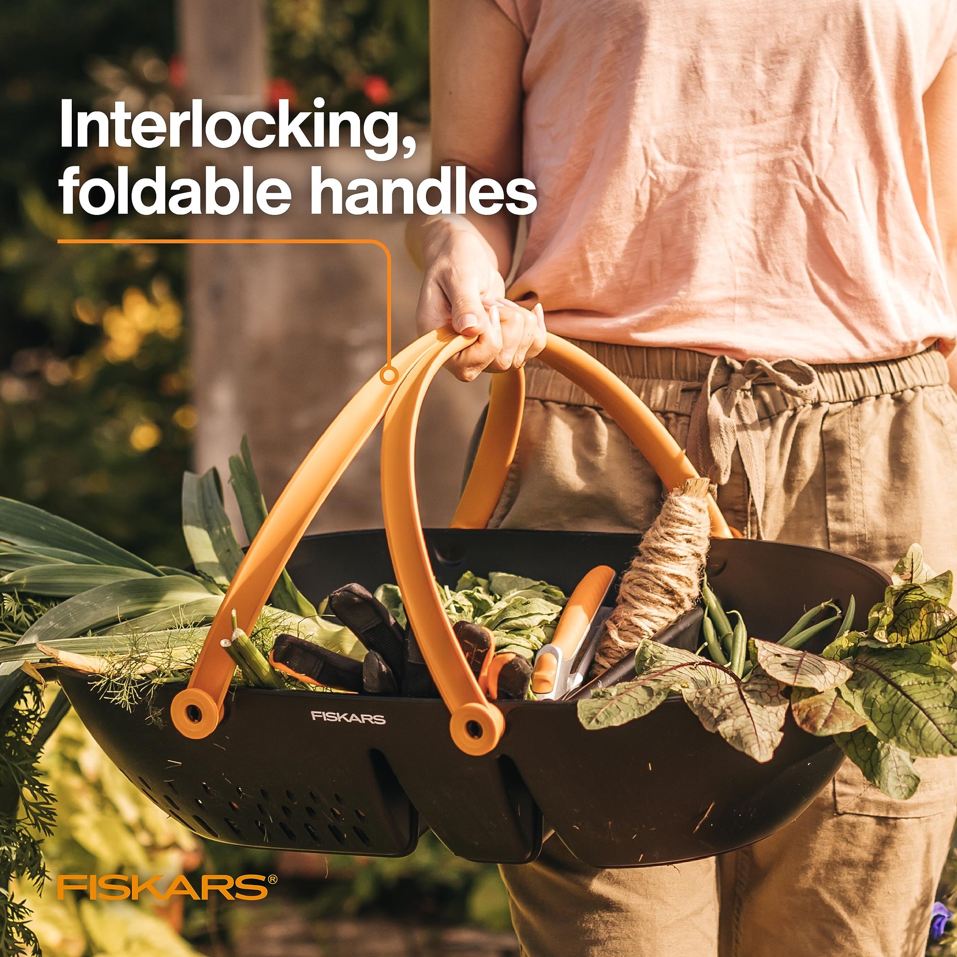 Fiskars Harvest Basket, Container for Gardening and Harvesting, Garden Tool with Ergonomic Handles and Collander Fiskars