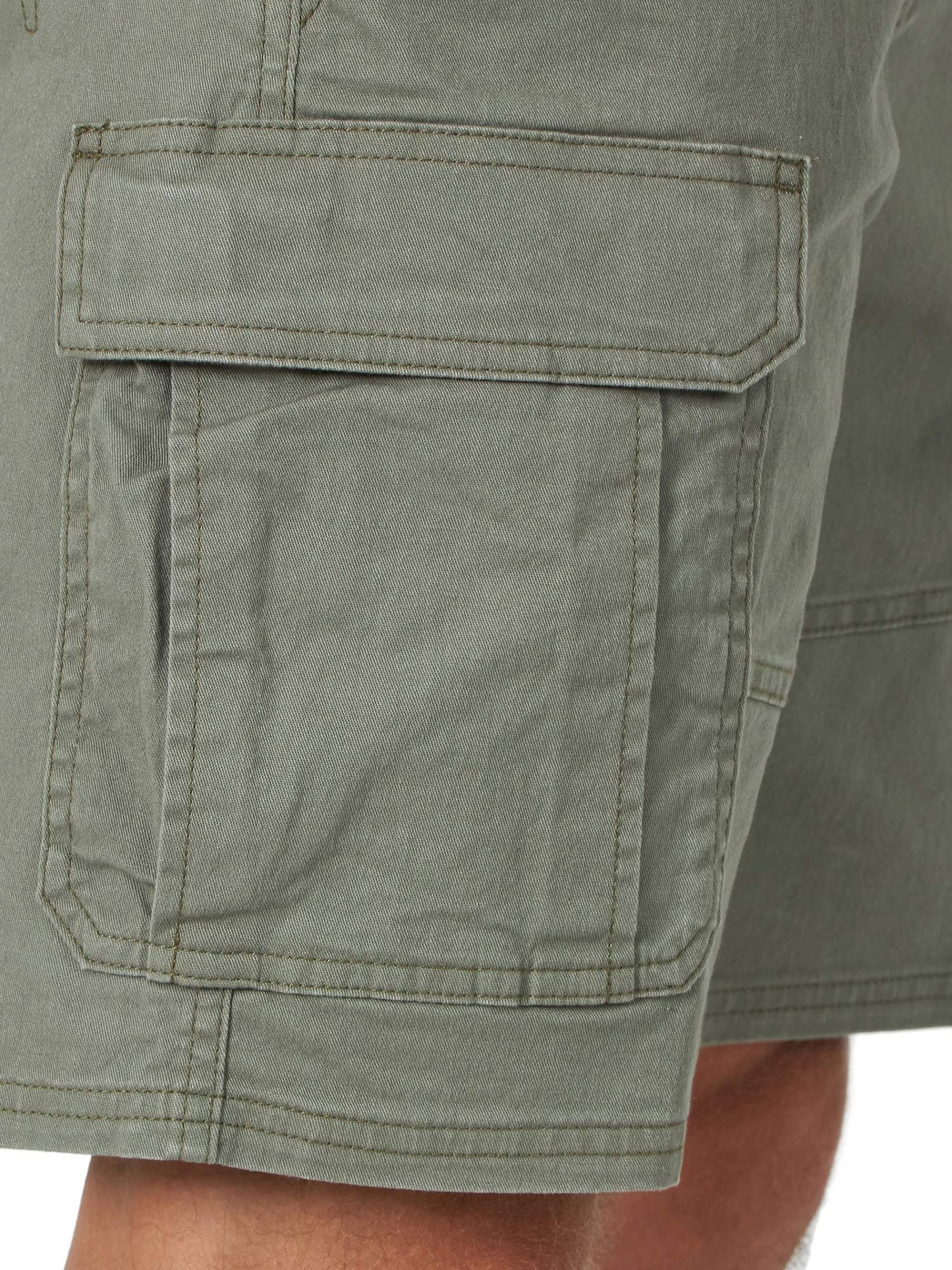 Wrangler Authentics Short cargo extensible classique pour homme, Olive poussièreux, 32